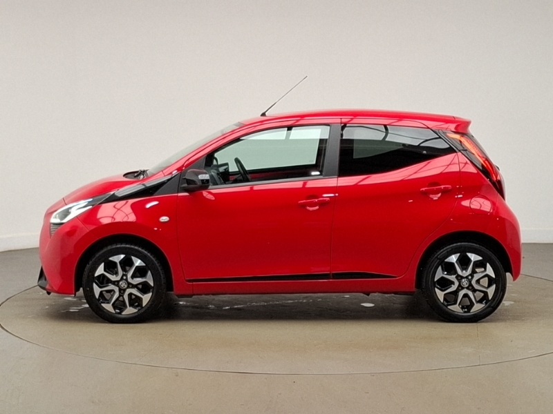Toyota Aygo 1.0 Vvt-i X-trend SH19PJV Red #4