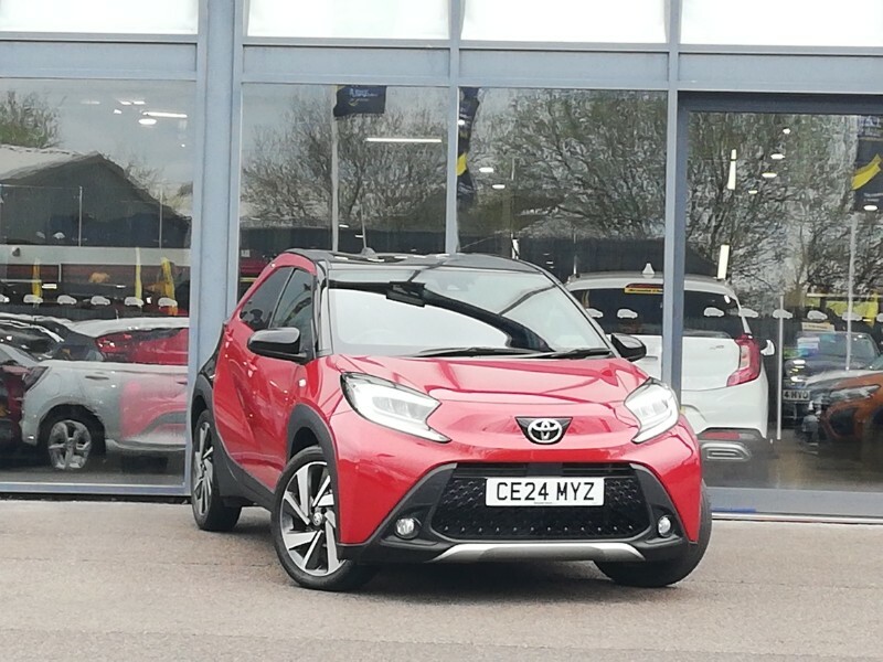 Toyota Aygo X 1.0 Vvt-i Exclusive Red