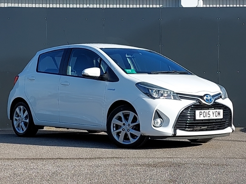 Toyota Yaris 1.5 Hybrid Excel Cvt White