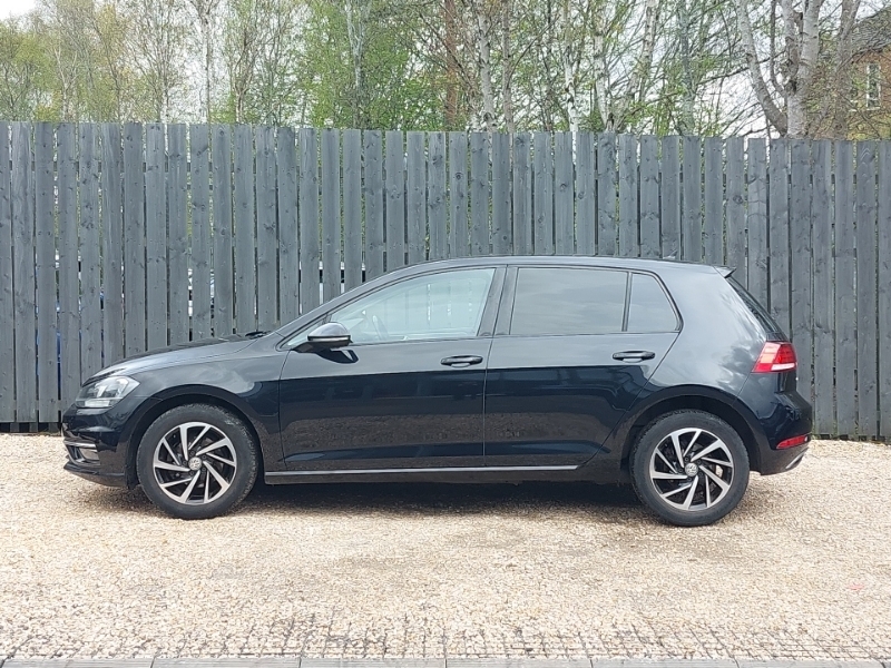 Volkswagen Golf 1.0 Tsi 115 Match SH19FLV Black #4