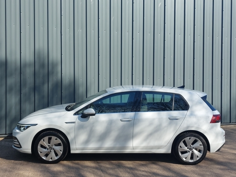 Volkswagen Golf 1.5 Tsi Style SJ73VLN White #4