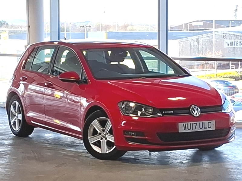 Volkswagen Golf 1.0 Tsi Match Bluemotion Edition Red