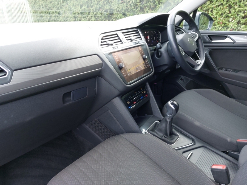 Volkswagen Tiguan Allspace 1.5 Tsi Life Silver #5