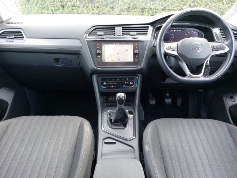 Volkswagen Tiguan Allspace 1.5 Tsi Life Silver #3