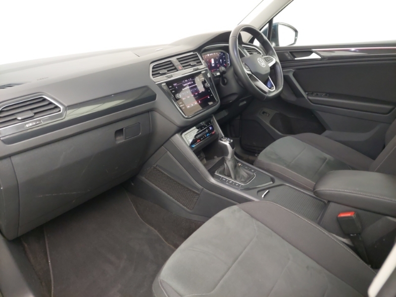 Volkswagen Tiguan 1.5 Tsi 150 Elegance Dsg FV22WHU Blue #5