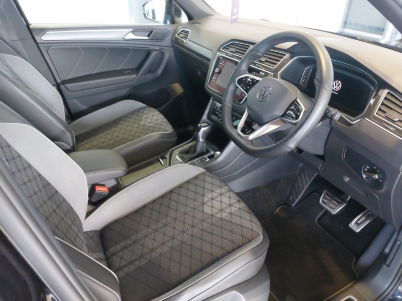Volkswagen Tiguan 2.0 Tdi 4Motion R-line Dsg SB70WZM Black #6
