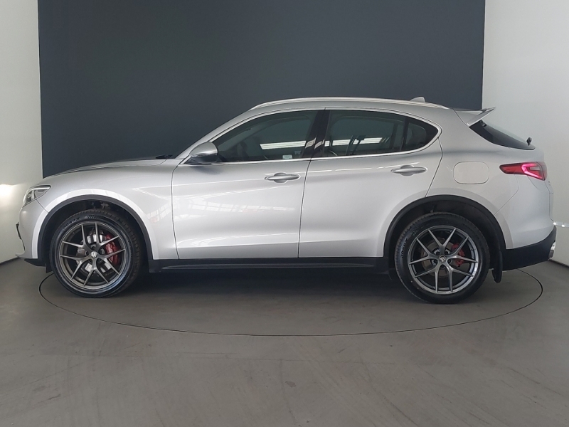 Alfa Romeo Stelvio 2.2 D 210 Speciale Silver #4