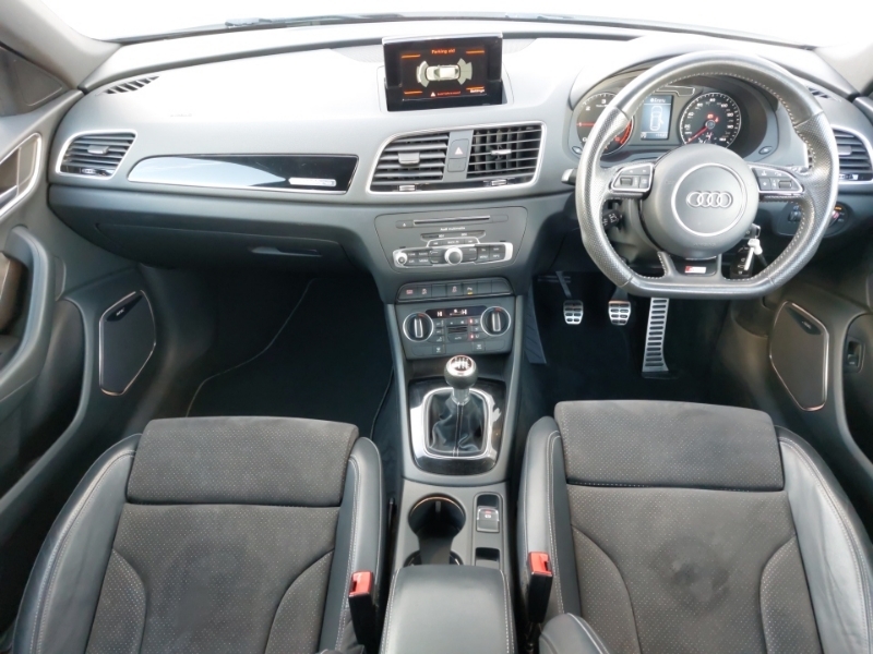 Audi Q3 2.0 Tdi 184 Quattro Black Edition DA67YHX White #3