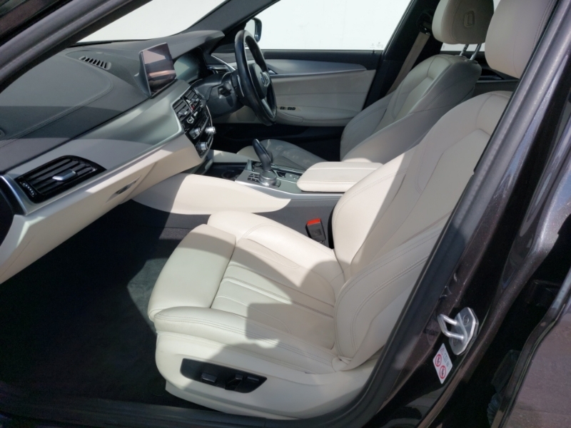 BMW 5 Series 520D M Sport HX68RCV Grey #5