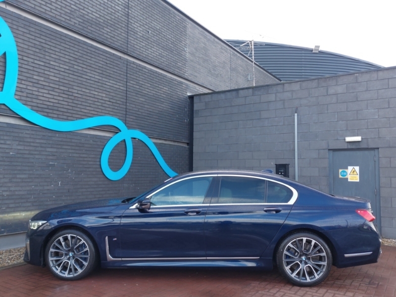 BMW 7 Series 730D Xdrive M Sport SA70YBW Blue #4