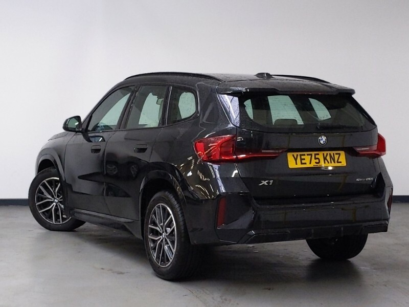BMW X1 Sdrive 20I Mht M Sport Step YE75KNZ Black #2