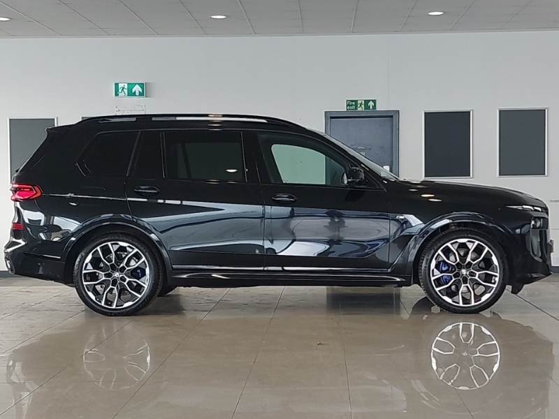 BMW X7 Xdrive40d Mht M Sport Step SC25BLX Black #3