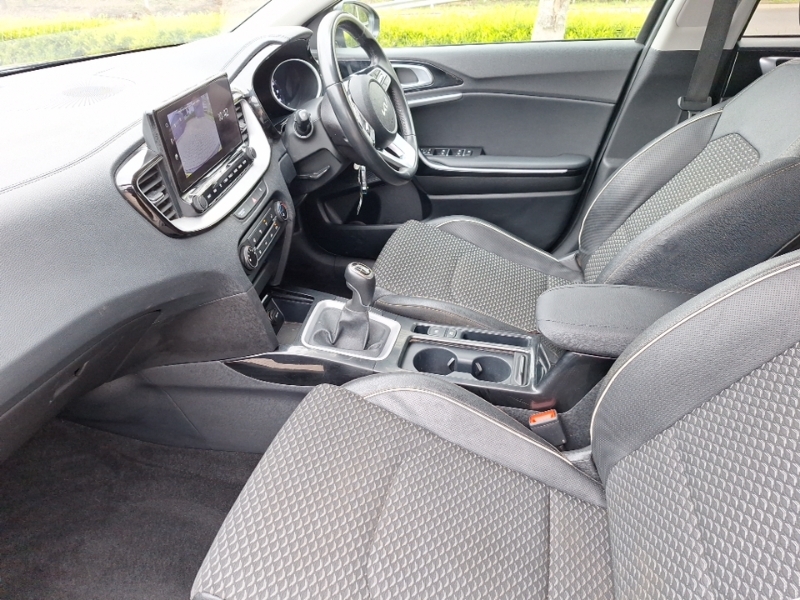 Kia Xceed 1.0T Gdi Isg Connect ST22EKJ Black #5