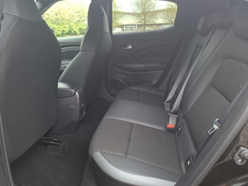 Nissan Juke 1.0 Dig-t 114 N-connecta PN23URP Black #6