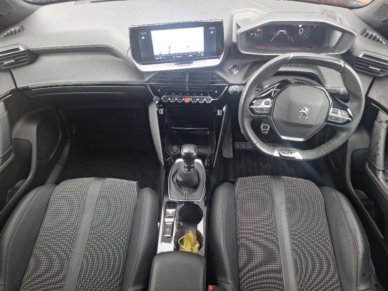 Peugeot 2008 1.2 Puretech 130 Gt SY22OTS Orange #3