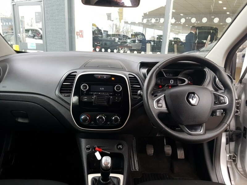 Renault Captur 0.9 Tce 90 Expression SJ18FRV Silver #3