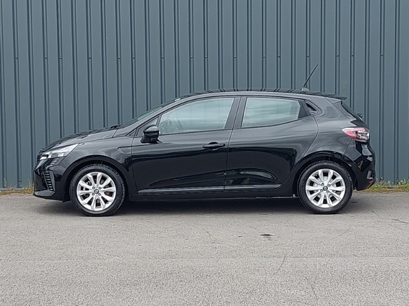 Renault Clio 1.6 E-tech Full Hybrid 145 Evolution SM74ZFC Black #4