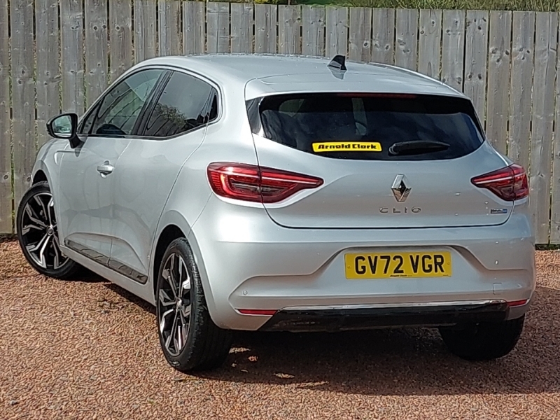 Renault Clio 1.6 E-tech Full Hybrid 145 Techno GV72VGR Silver #2