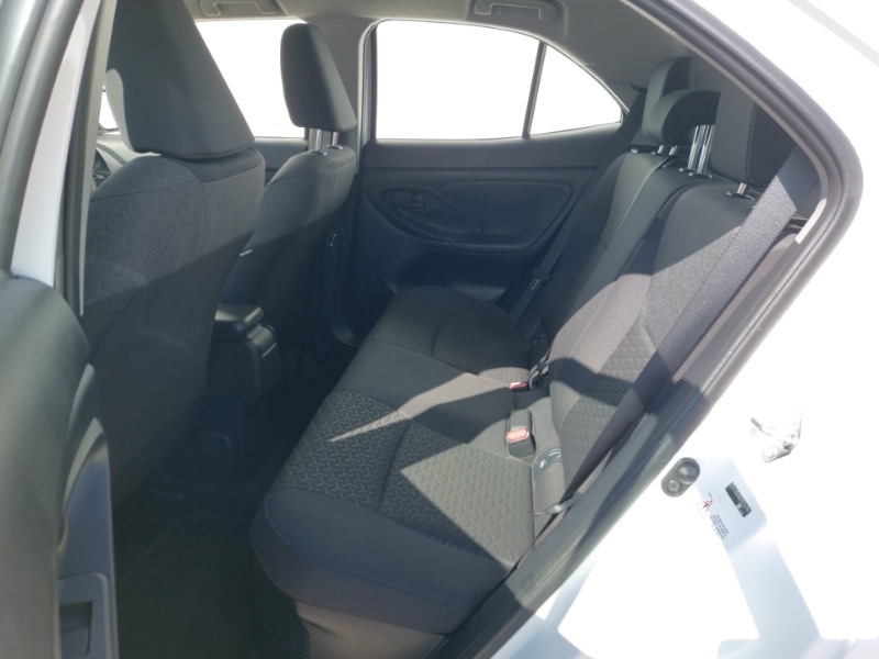 Toyota Yaris Cross 1.5 Hybrid Icon Cvt DE23CUW White #6