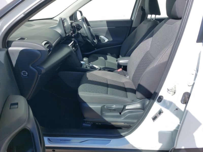 Toyota Yaris Cross 1.5 Hybrid Icon Cvt DE23CUW White #5