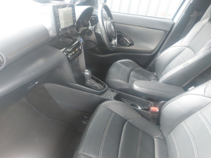 Toyota Yaris Cross 1.5 Hybrid Premiere Edition Cvt MD22KOA White #5