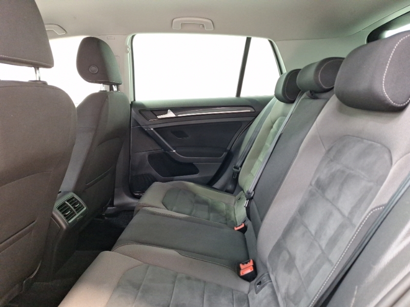 Volkswagen Golf 2.0 Tdi Gt White #6