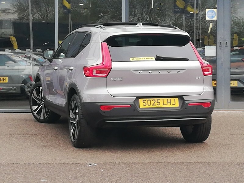Volvo XC40 2.0 B3p Ultra Dark SO25LHJ Silver #2
