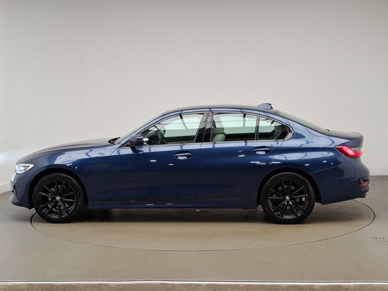 BMW 3 Series 320I Sport Step LR21XSJ Blue #4
