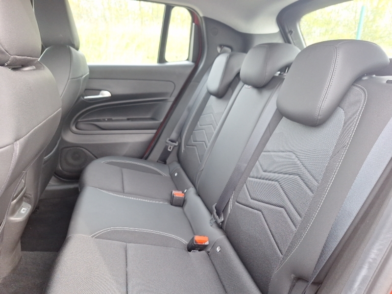 Jeep Avenger 1.2 E-hybrid Altitude Dct ST25FKU Red #6