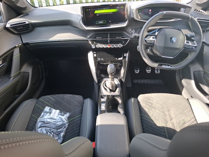 Peugeot 208 1.2 Puretech 100 Gt Premium Black #3