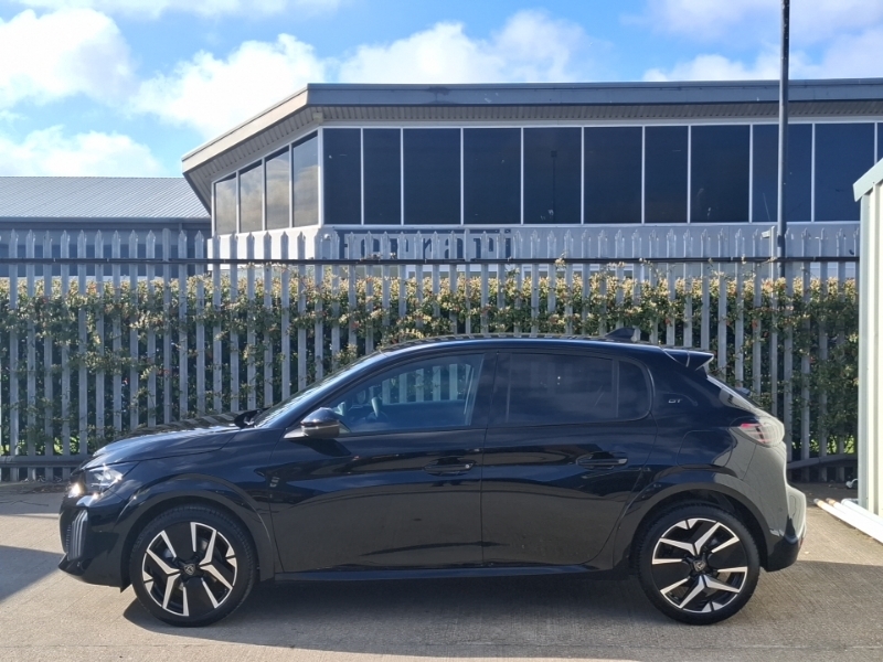 Peugeot 208 1.2 Puretech 100 Gt Premium Black #4