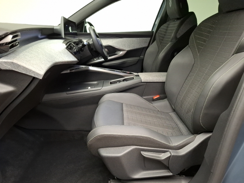 Peugeot 5008 1.2 Hybrid 136 Gt E-dsc6 AV25ONZ Blue #5