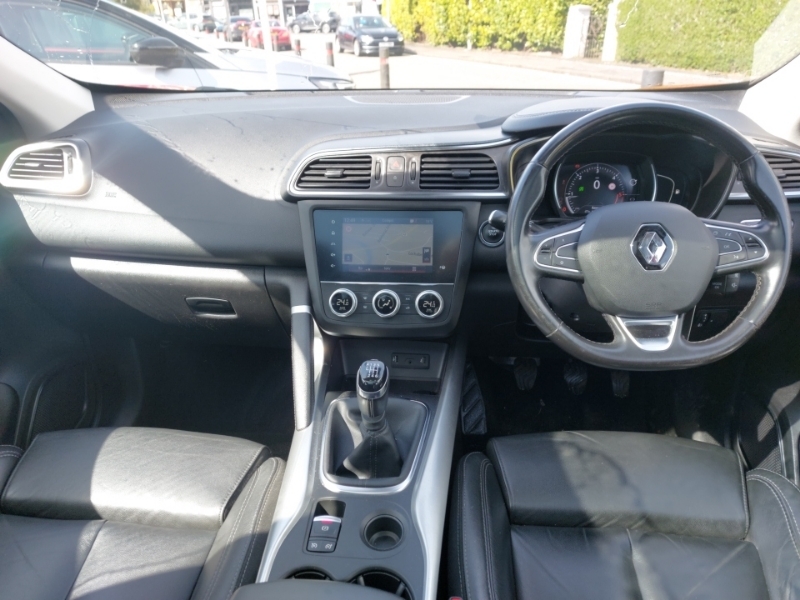 Renault Kadjar 1.5 Blue Dci Gt Line LY69EFF Red #3