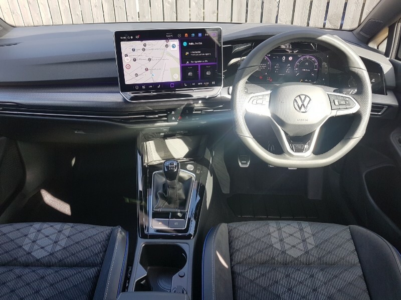 Volkswagen Golf 1.5 Tsi 150 Black Edition Black #3