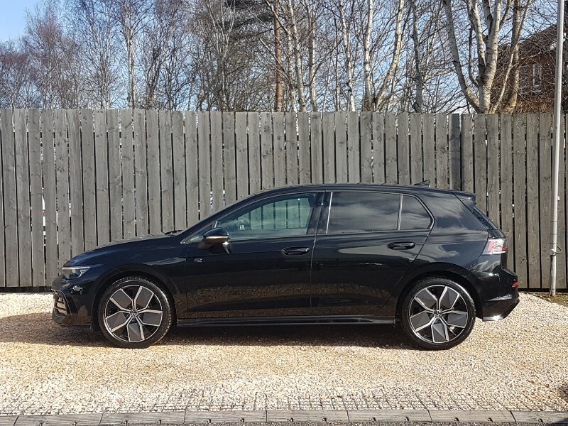 Volkswagen Golf 1.5 Tsi 150 Black Edition Black #4