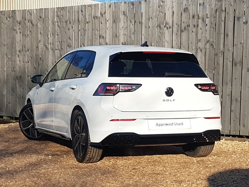 Volkswagen Golf 1.5 Tsi 150 Black Edition White #2