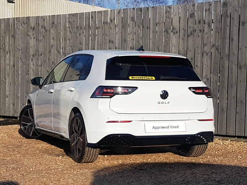 Volkswagen Golf 1.5 Tsi 150 Black Edition White #2