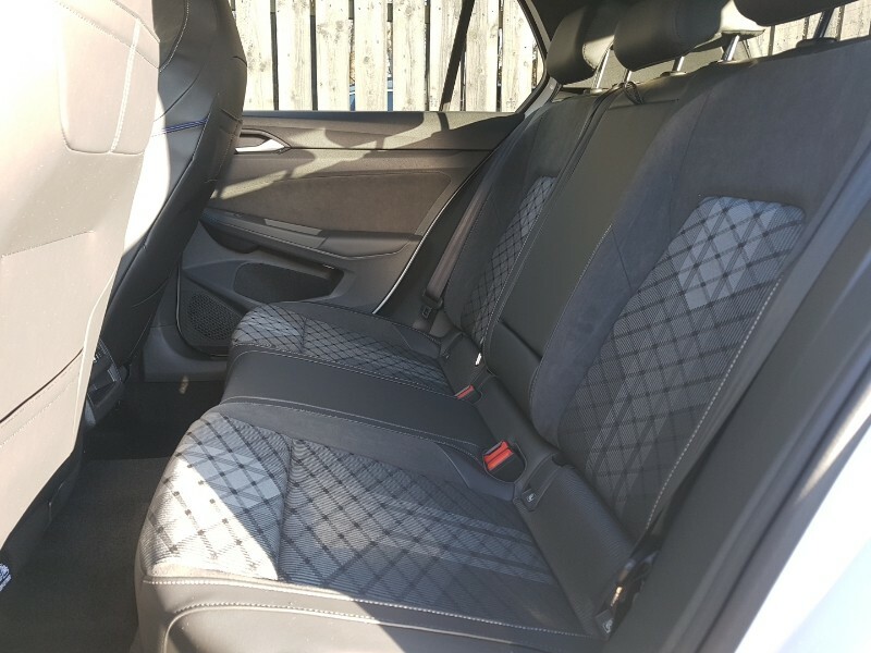 Volkswagen Golf 1.5 Tsi 150 Black Edition White #6