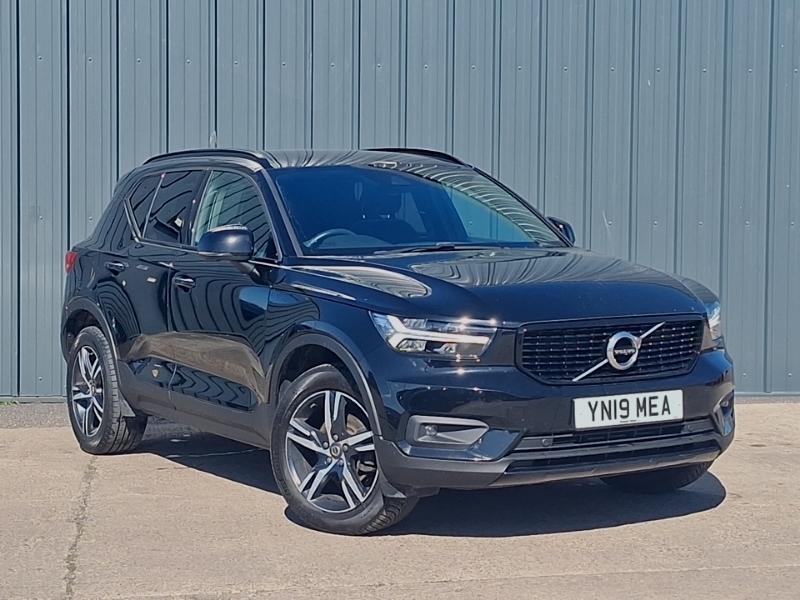 Volvo XC40 1.5 T3 163 R Design Black