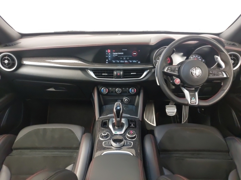 Alfa Romeo Stelvio 2.9 V6 Biturbo 510 Quadrifoglio Acc Black #4
