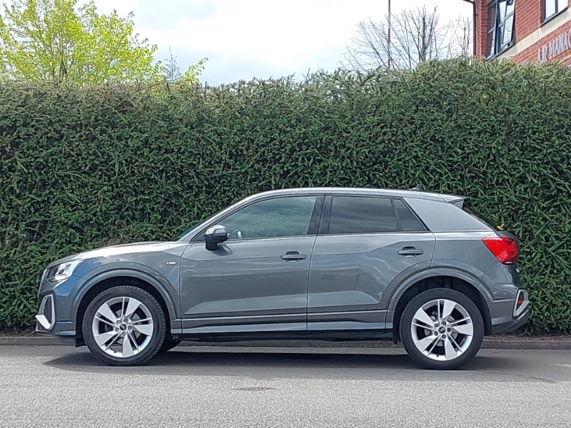 Audi Q2 35 Tfsi S Line S Tronic YT73FFY Grey #4