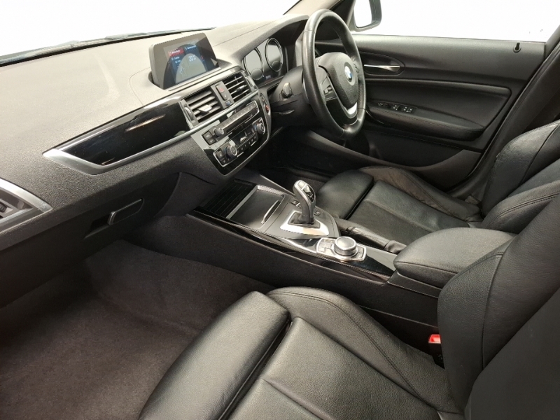 BMW 1 Series 120D Sport Navservotronic Step YB18FGA Silver #5