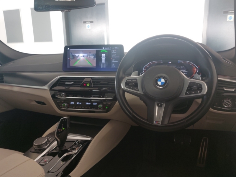 BMW 5 Series 520D Mht M Sport Step Black #4