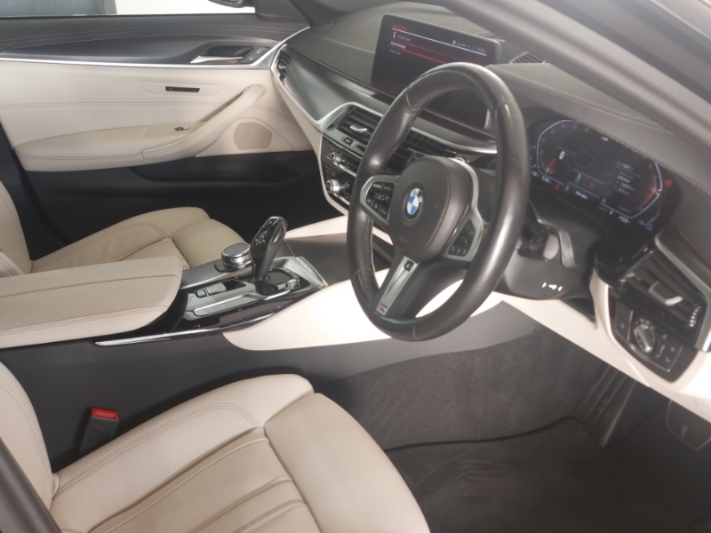 BMW 5 Series 520D Mht M Sport Step Black #6