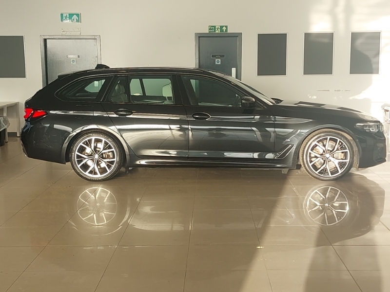 BMW 5 Series 520D Mht M Sport Step Black #3