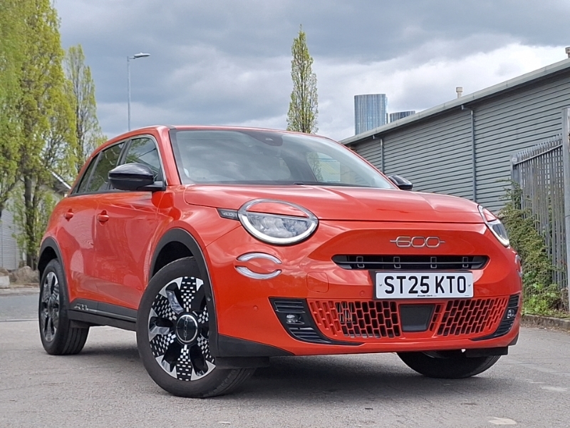 Fiat 600 1.2 Hybrid 48V 136 La Prima Edct-6 Orange