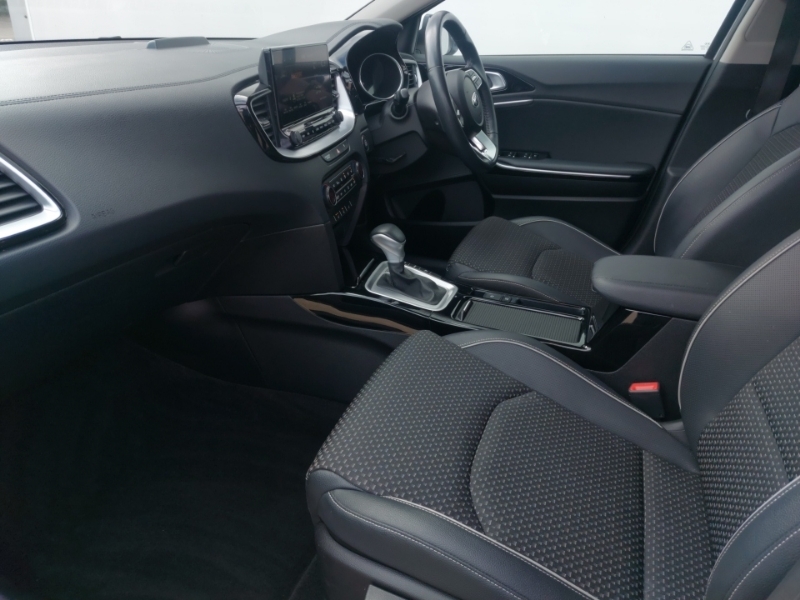 Kia Xceed 1.6 Gdi Phev 3 Dct SJ71NZA White #5