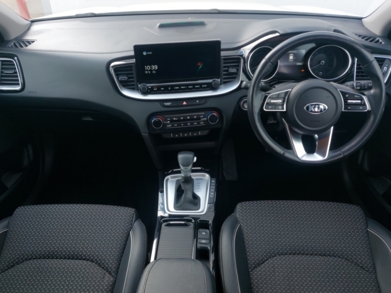 Kia Xceed 1.6 Gdi Phev 3 Dct SJ71NZA White #3