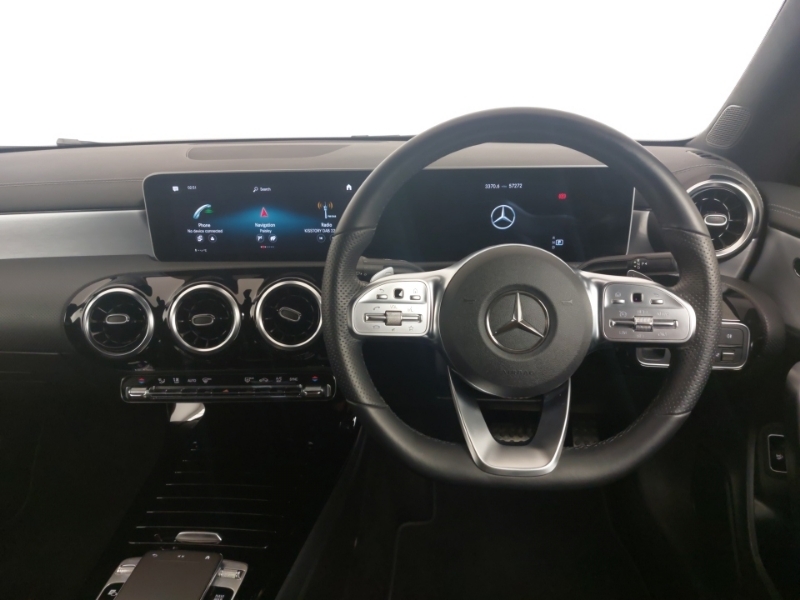 Mercedes-Benz CLA Class Cla 200 Amg Line Tip SA69MTY White #5