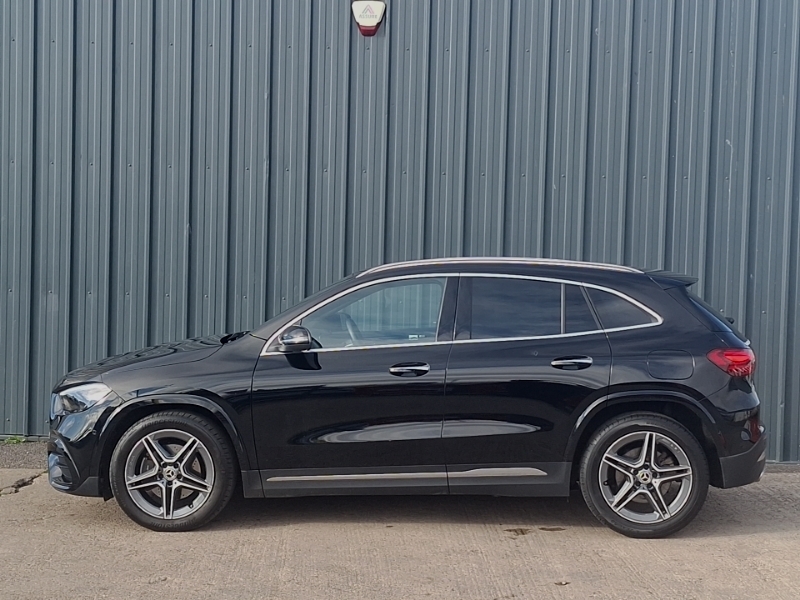 Mercedes-Benz GLA Class Gla 220D 4Matic Amg Line Executive Black #4